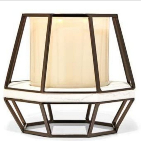 Bath & Body Works Geometric Pedestal Candle Holder - Picture 1 of 6